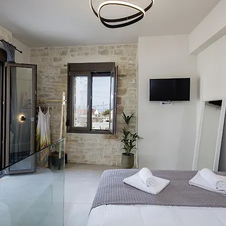 Villa Stone Project Pigí